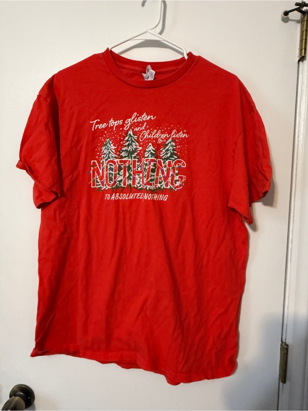 Delta Red Short-Sleeve Holiday Graphic Tee